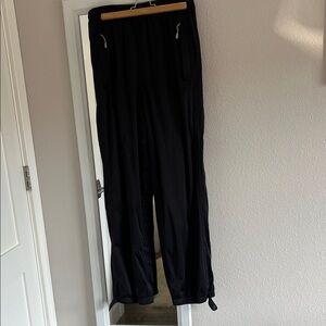 Men’s black SunMountain RainFlex pants size L